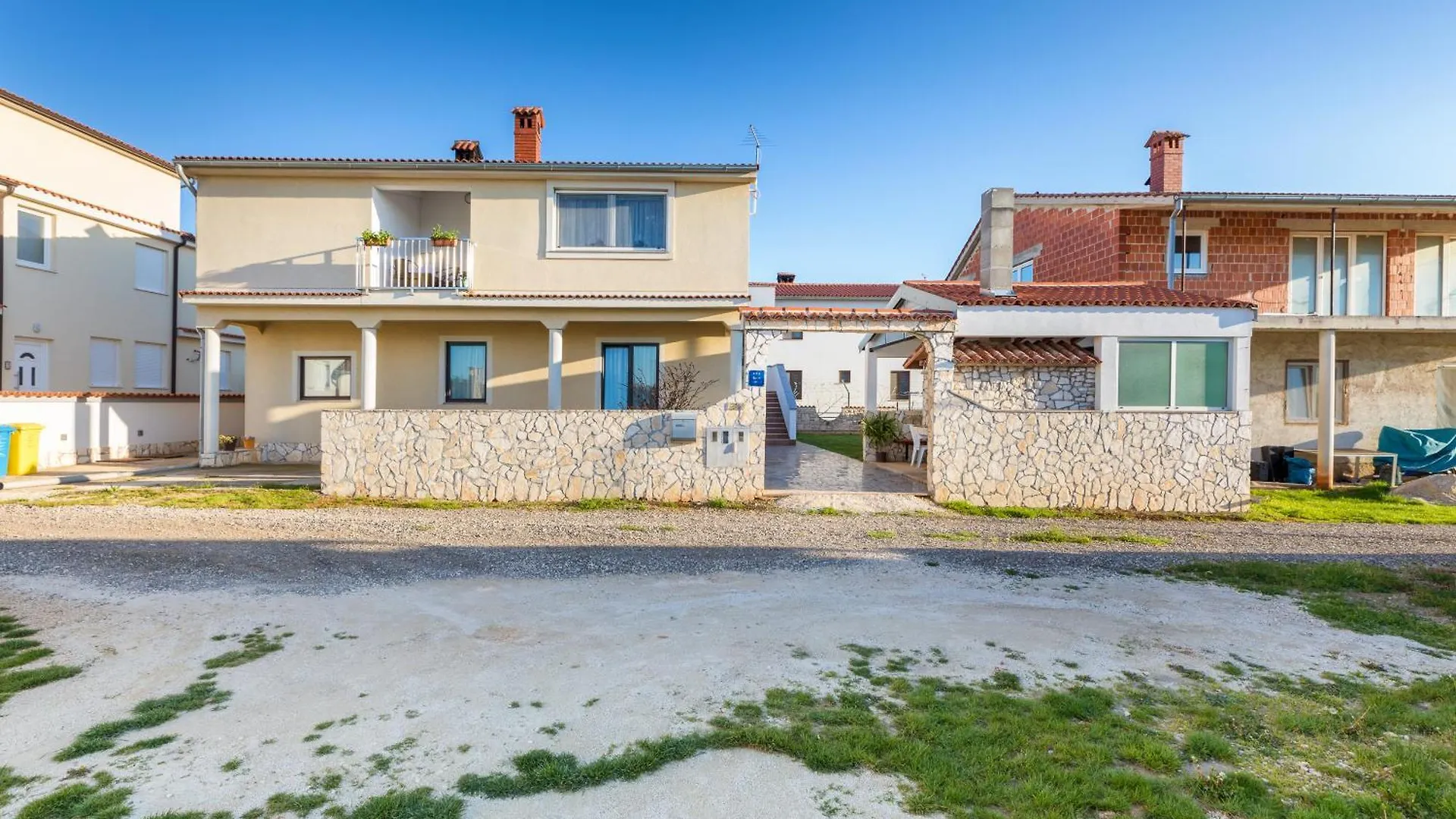 Holiday Apartments Anemona And Solea Valbandon