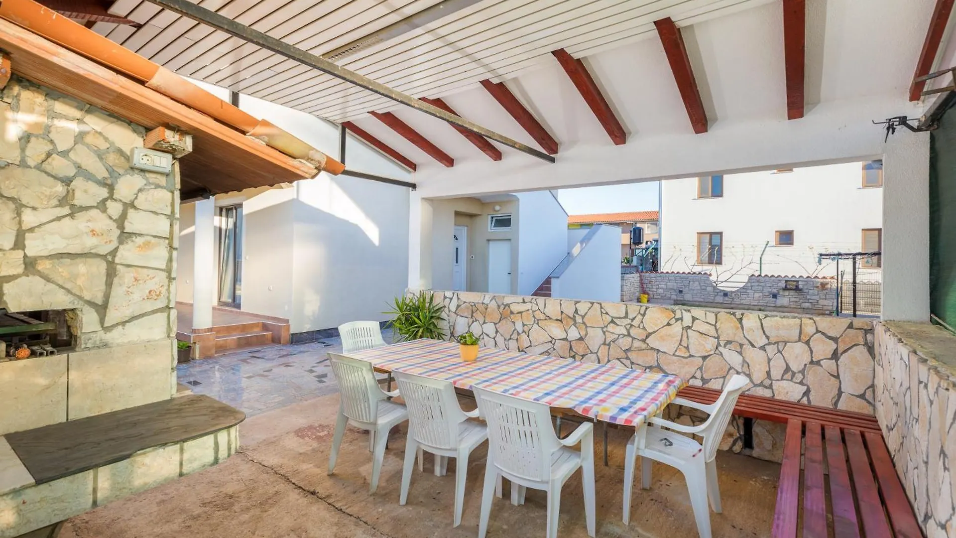 Holiday Apartments Anemona And Solea Valbandon 0*,  Kroatien